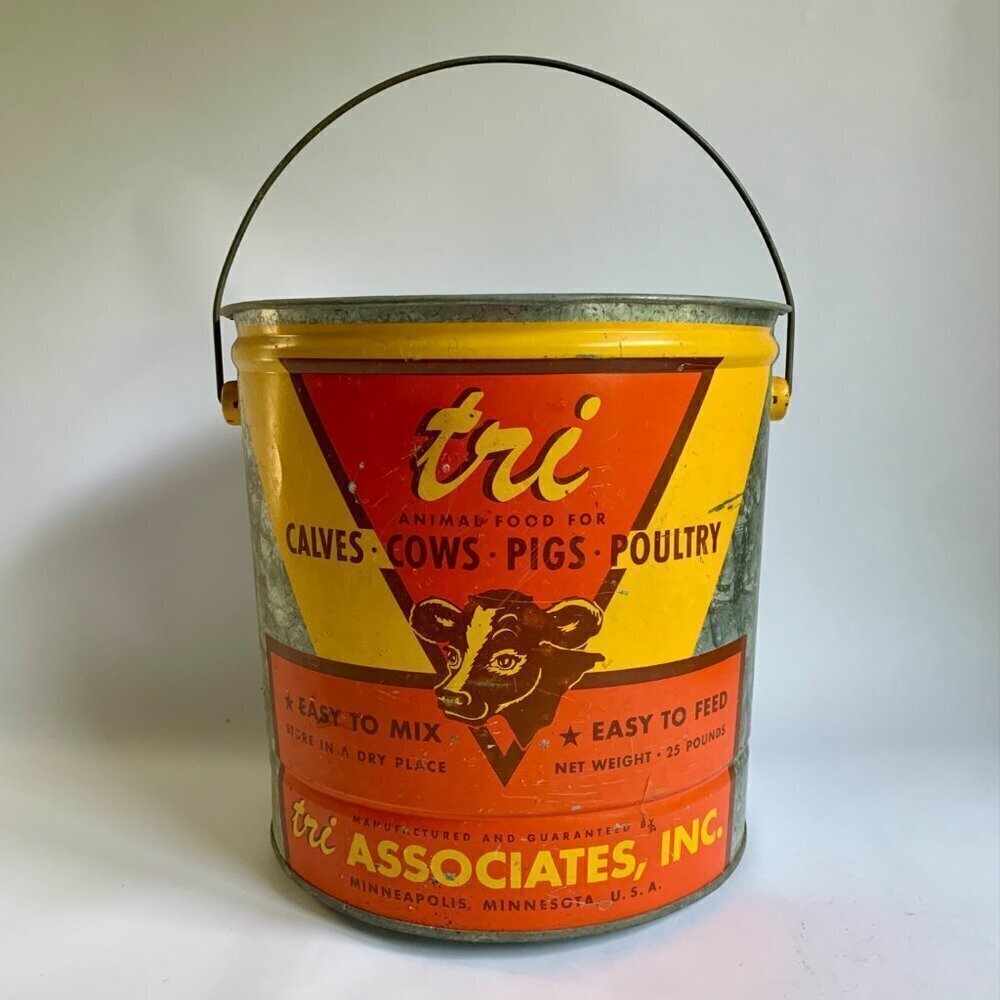 Tri Associates Vintage Galvanized Metal Feed Bucket Calves Cows Pigs Poultry Min